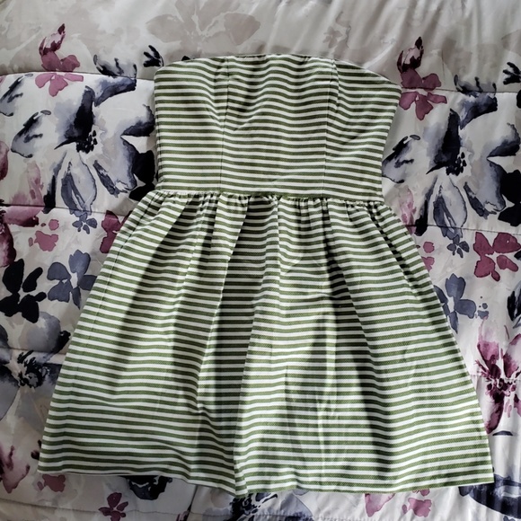 Dresses & Skirts - Green/white stripes strapless dress